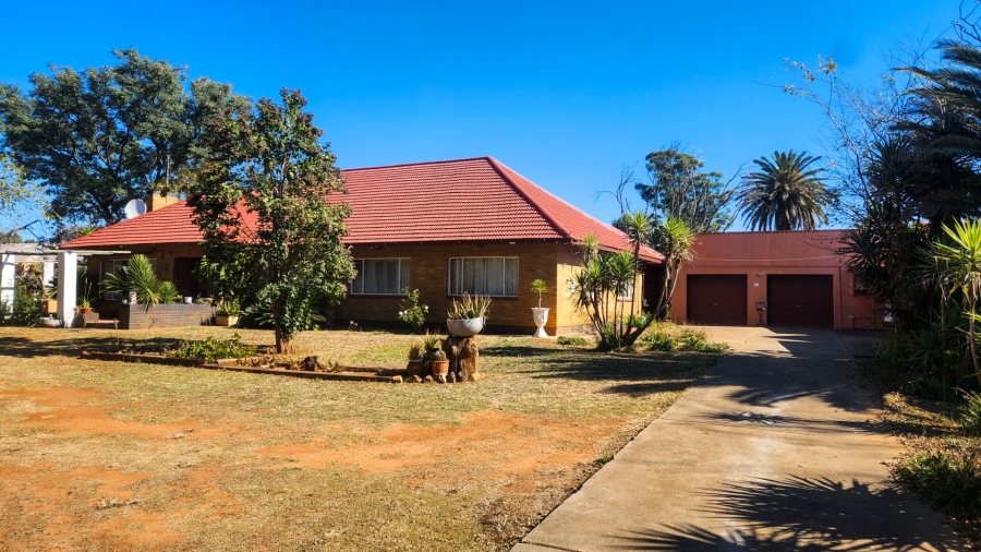 4 Bedroom Property for Sale in Stilfontein Ext 2 North West